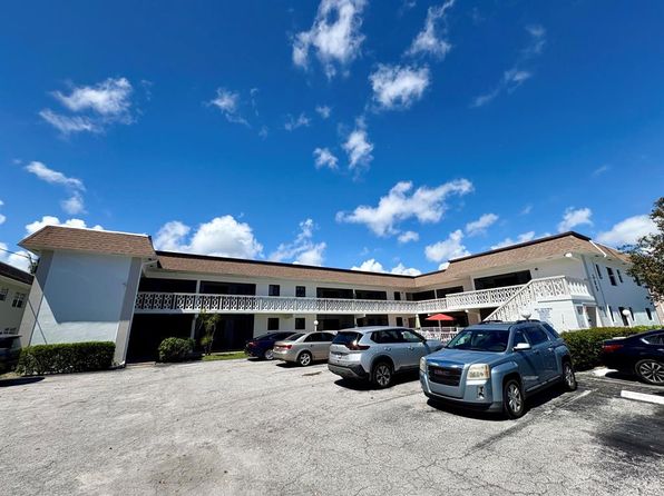 305 SE 9th Ave APT 4