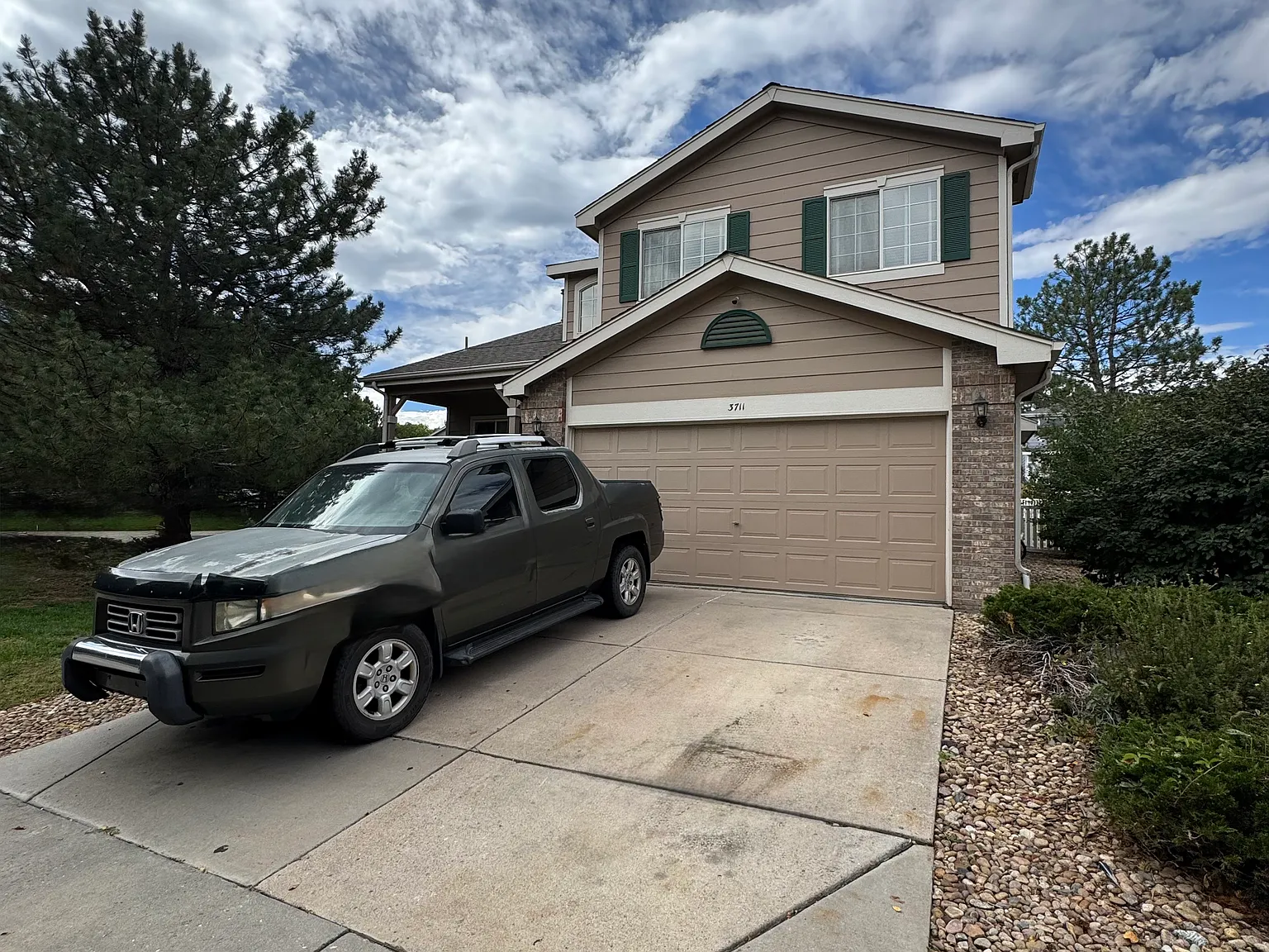 4 bed, 2772 sqft, $3,500 — Photo 3