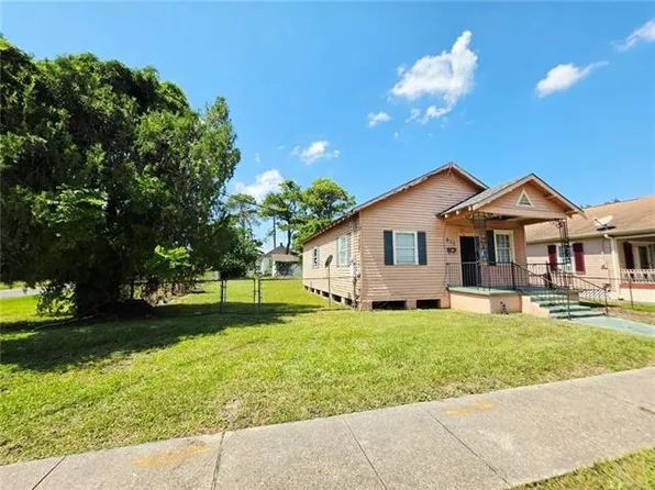 831 Wagner St, New Orleans, LA 70114