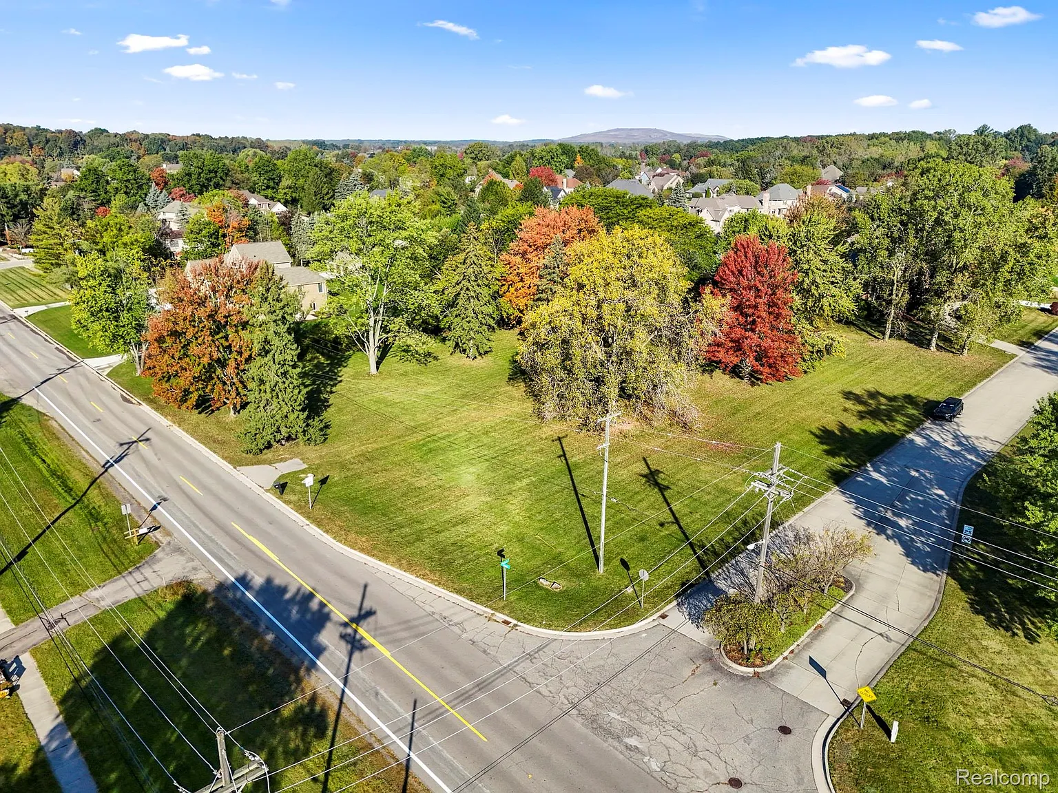48100 Powell Rd photo 1