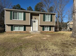 7324 Summertree Dr, North Chesterfield, VA 23234