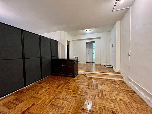 Rented by N & H Realty Group Inc | media 8