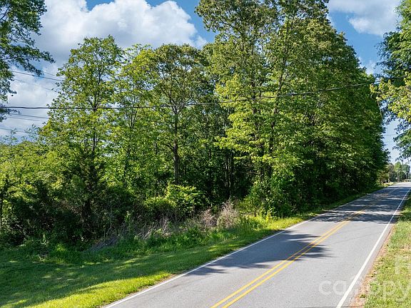 4th image of 5587 Lee Cline Rd