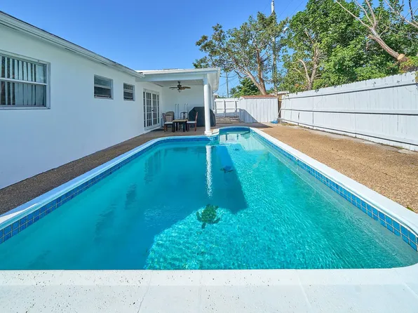 6881 Sheridan St, Hollywood, FL 33024