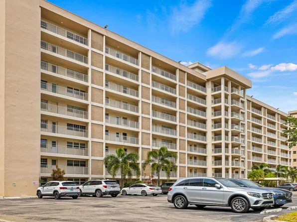 2671 S Course Drive #307, Pompano Beach, FL 33069