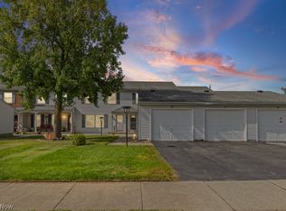 1395 S Azalea Blvd, Barberton, OH 44203