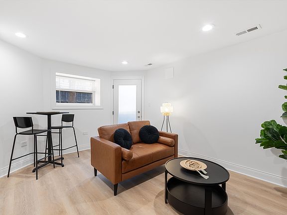5th image of 2520 N Mozart St #G