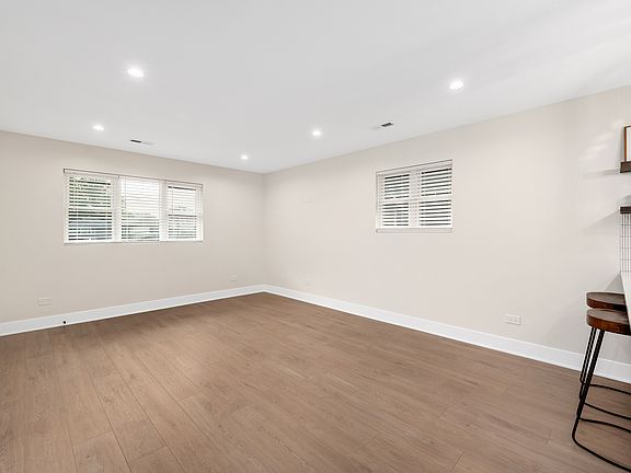 5th image of 820 S Maple Ave #3