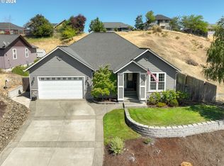 404 S Savoy Ct, Roseburg, OR