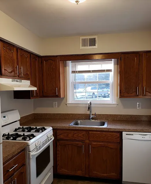 1 bed, 940 sqft, $2,199 — Photo 2