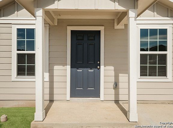 5th image of 13617 Flock Pl