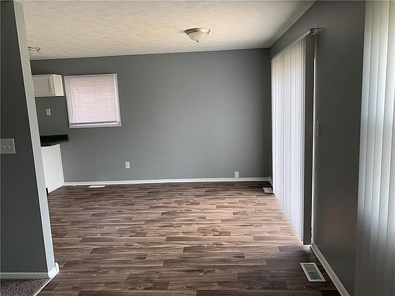 4th image of 2917 N Temple Ave