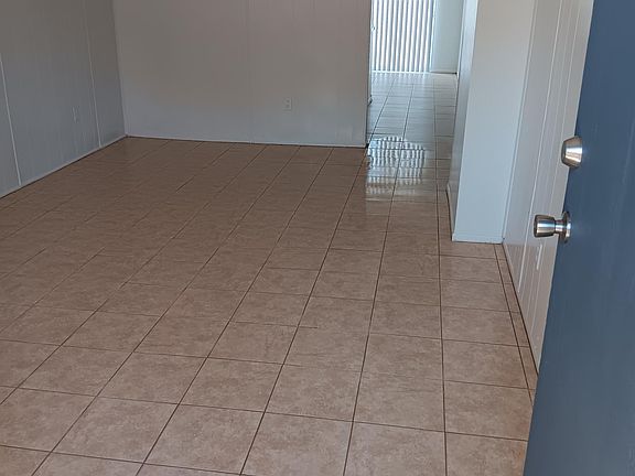 2nd image of 217 Craig Ct #B