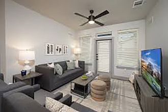 3rd image of 5010 Auburn St #1