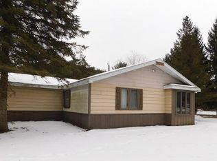 438 S Main St, Hancock, WI 54943