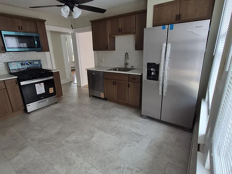 73 Brooklawn St — Photo 7