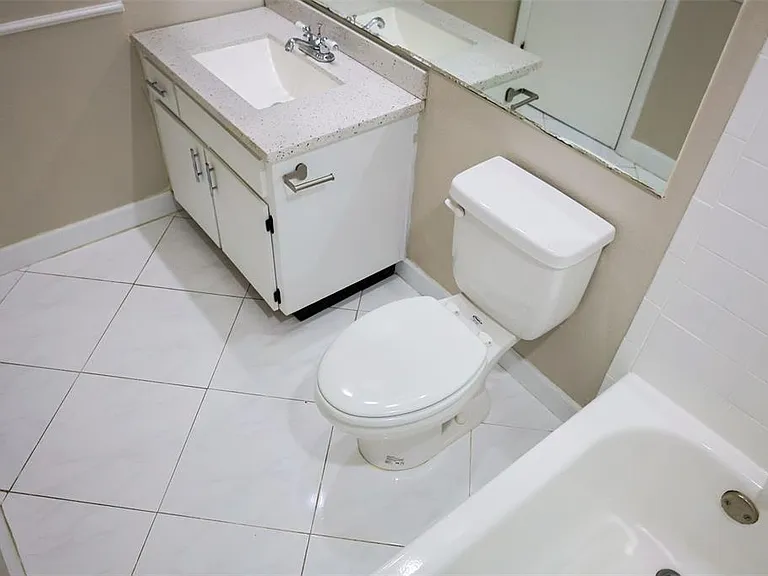 3121 Bordeaux Ln — Photo 24
