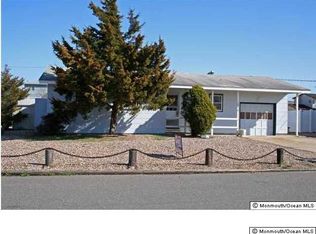 832 Anchor Dr, Forked River, NJ 08731