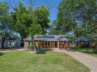 733 Thersa Dr, River Oaks, TX 76114