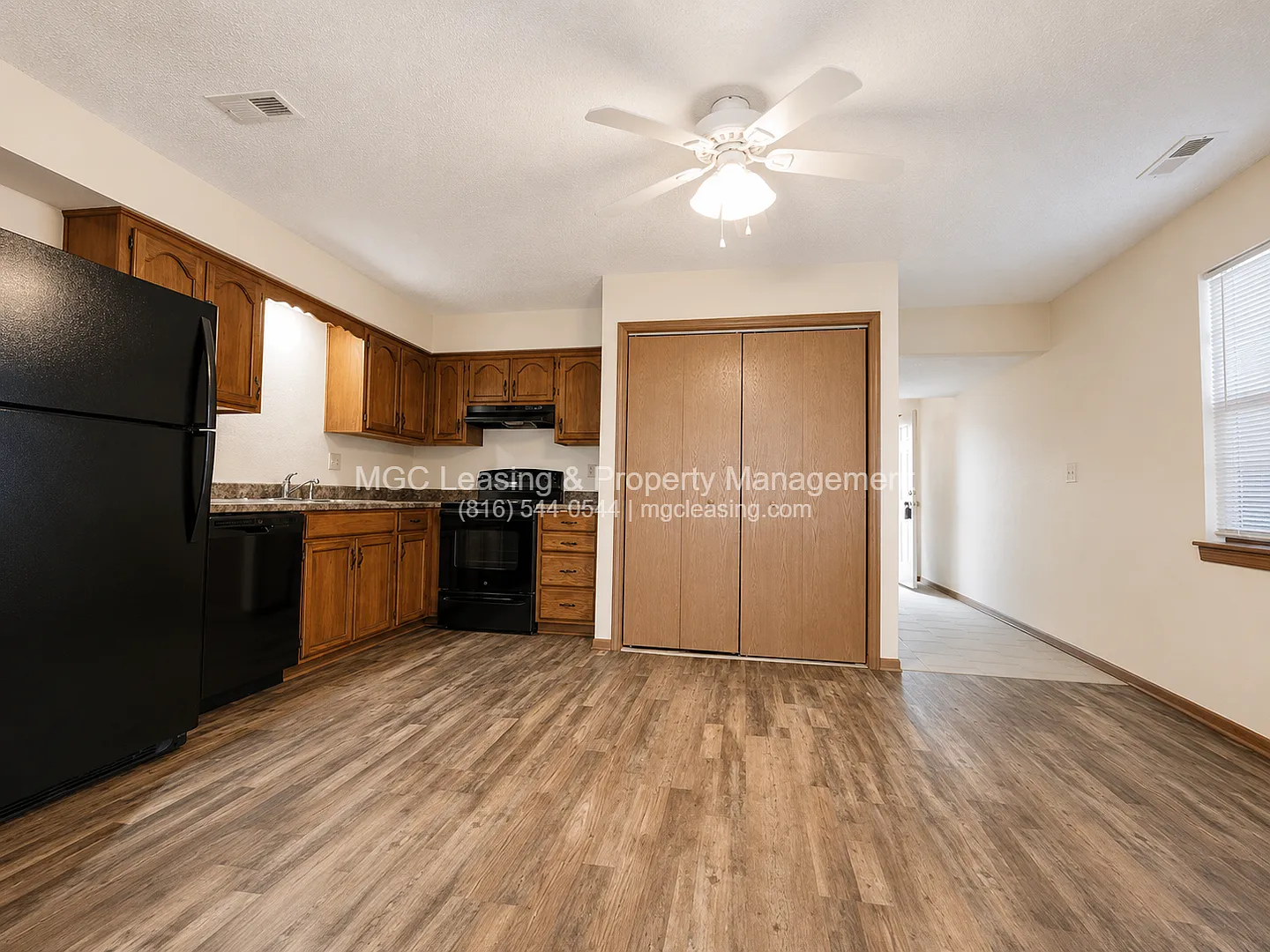 3557-3563 NE Independence Cir — Photo 4