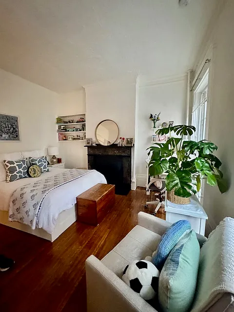 Building Photo - 58 S Russell St #2