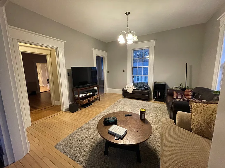 373 Pleasant St — Photo 11