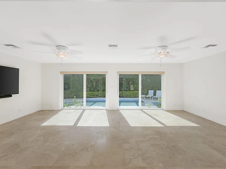 1386 S Atlantic Dr — Photo 35