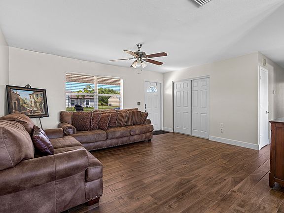 3rd image of 2065 SE Wald Street