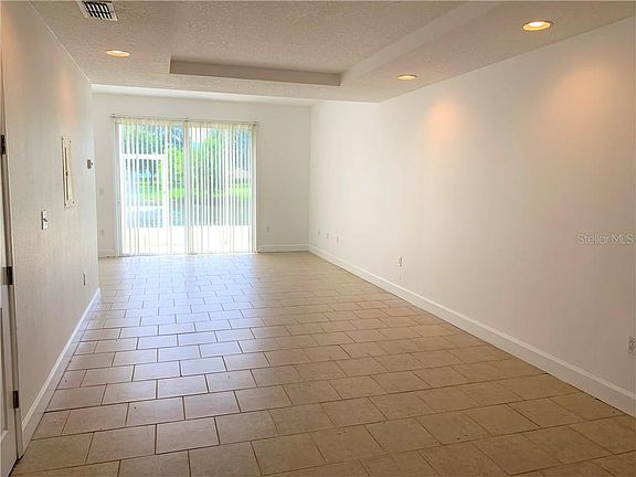 3rd image of 2077 Heritage Key Blvd