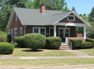 14 Clark St, Mount Morris, NY 14510