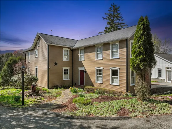 1231 Brinkerton Rd, Greensburg, PA 15601