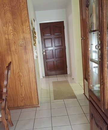 3rd image of 725 Lyndale St