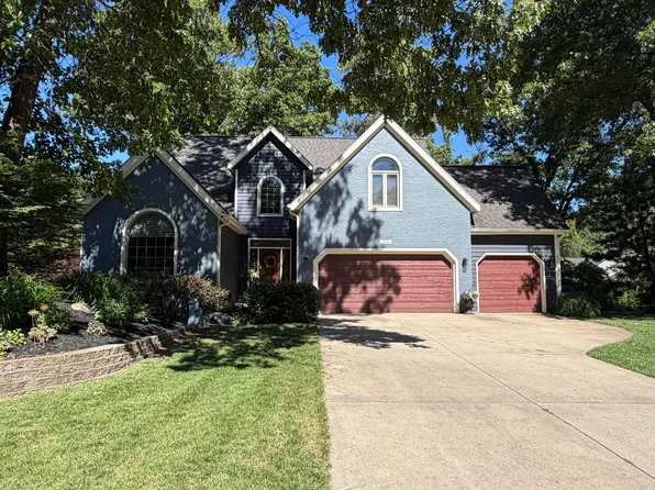 594 Springwood Dr, Kalamazoo, MI 49009