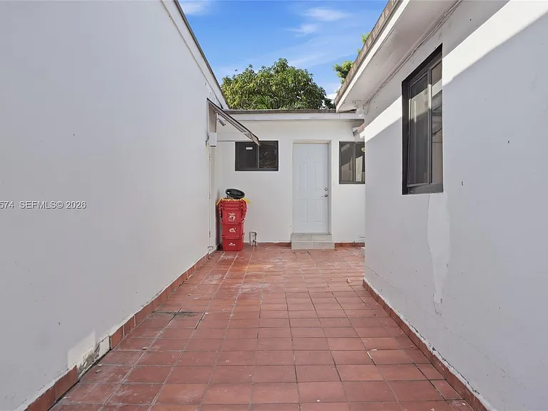 1330 SW 74th Ct #0 — Photo 13