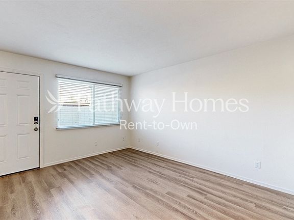 4th image of 8047 N 32nd Dr