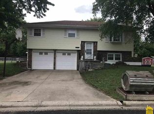 2800 Quail Run Dr, Sedalia, MO 65301