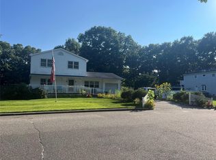 8 Virginia Drive, Medford, NY 11763