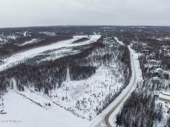 3800 N Snow Goose Dr, Wasilla, AK 99654
