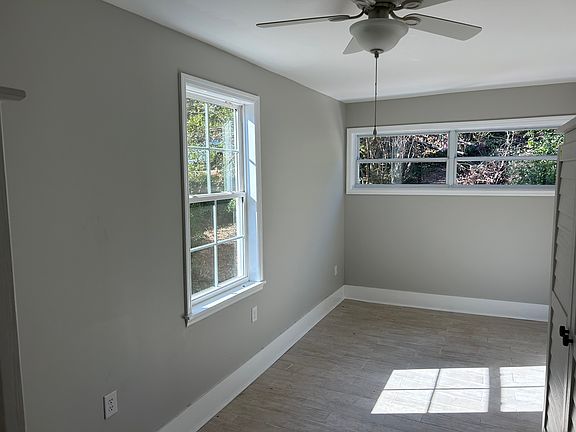 5th image of 126 Crystal Lake Dr