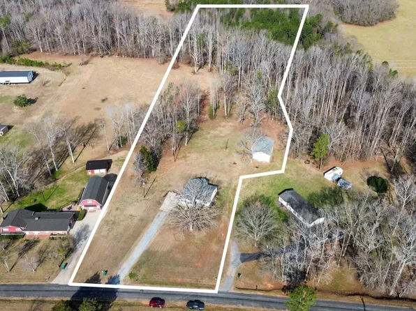 303 Horse Creek Rd, Chesnee, SC 29323