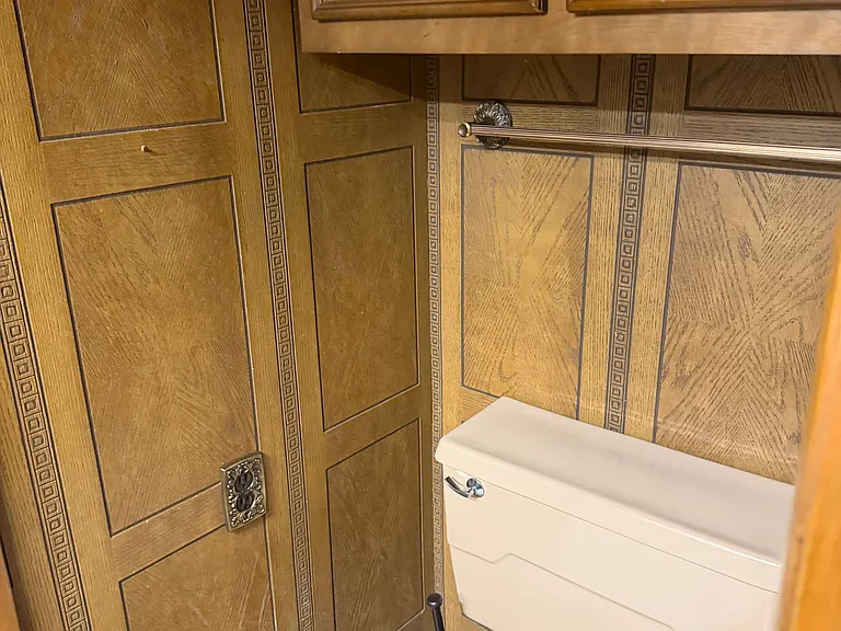 1713 Orval Cv — Photo 9