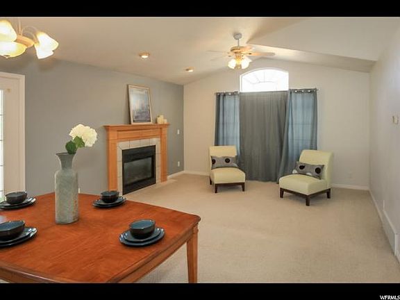 2nd image of 235 E Country Haven Ln