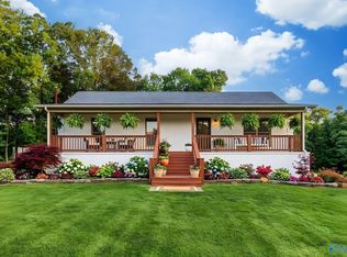 1094 Perkins Wood Rd, Hartselle, AL 35640