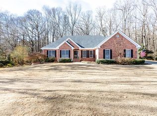 1106 Maple Creek Rdg, Loganville, GA 30052