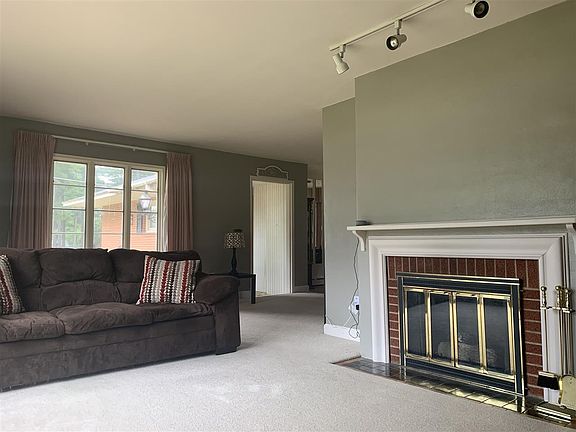 3rd image of 701 Woodward Ave