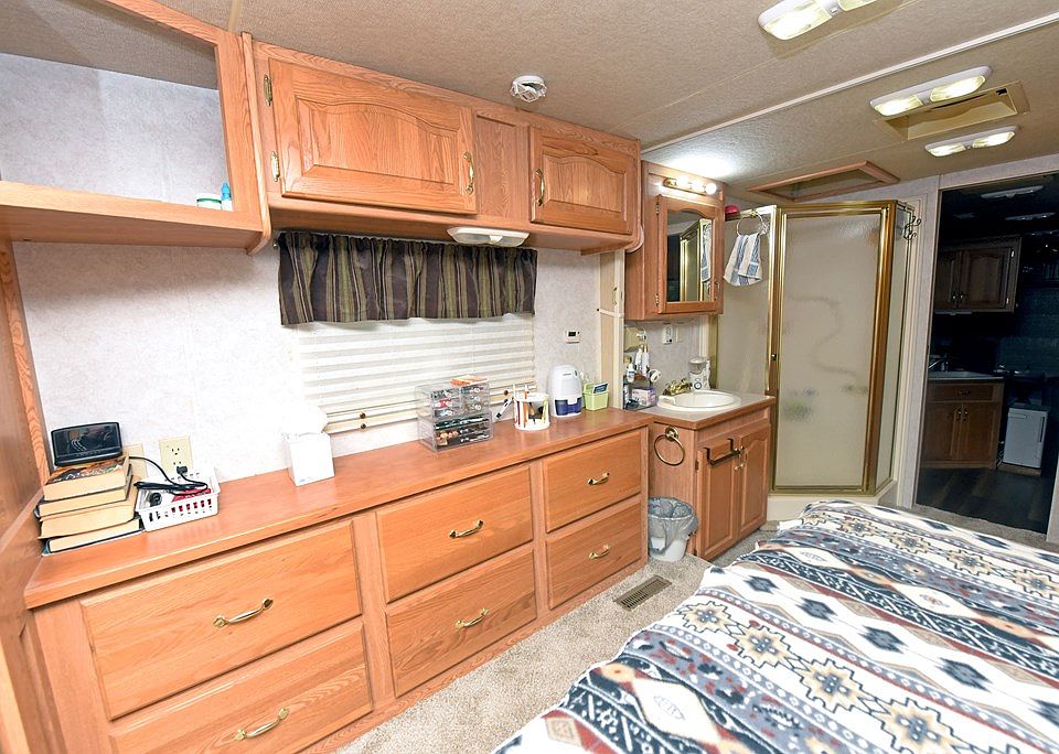 47th image of 1091 Creekside Dr