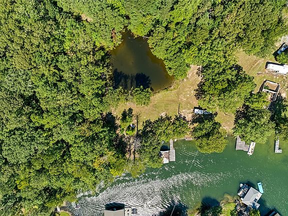 5th image of 1 Lakeview Dr