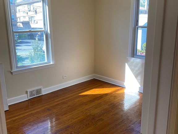 4th image of 3601 Van Buren St #1W