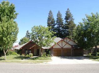 667 E Warwick Ave, Fresno, CA 93720