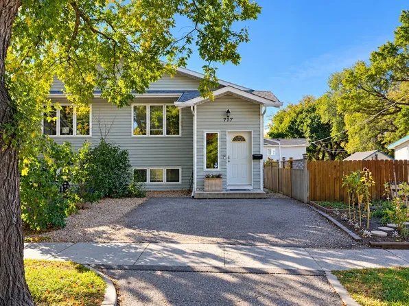 717 31st Street W, Saskatoon, SK S7L 0R5